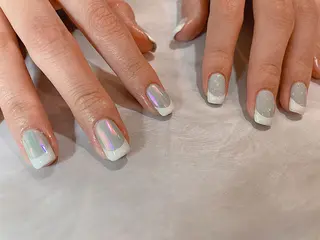 ショート カラー ネイル マツエク・マツパ illum hicariのネイルデザイン