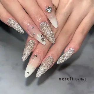 ミディアム watabe .のネイルデザイン