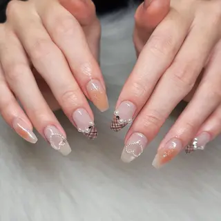 ネイル Natsumi 🦊  Nailのネイルデザイン