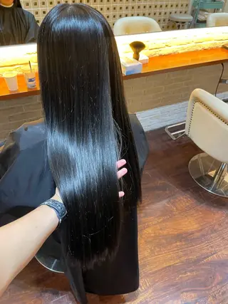 カラー CoCooN nanamiのヘアスタイル