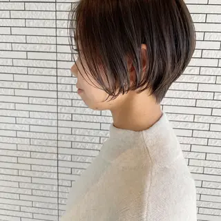 ショート カラー マエダ リョウのヘアスタイル