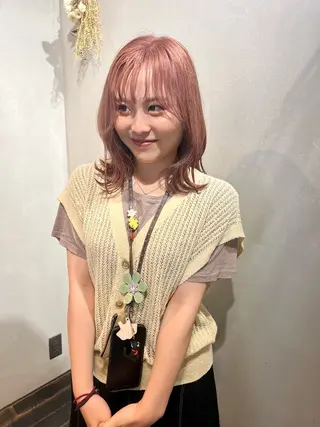 ミディアム Aya/四条烏丸/ インナーカラーのヘアスタイル