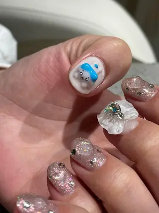 ショート m kaori𓃟のネイルデザイン