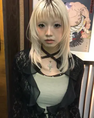 ロング カラー toshima akariのヘアスタイル