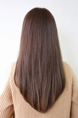 ロング カラー ヤナ マネージャーのヘアスタイル