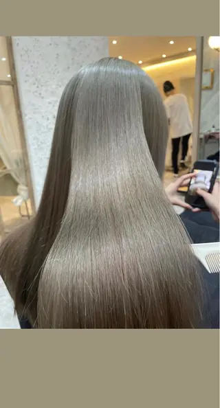 ロング カラー 阿見 大成のヘアスタイル