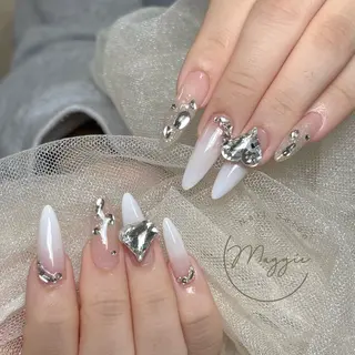 ネイル Maggie Nail🦩のネイルデザイン