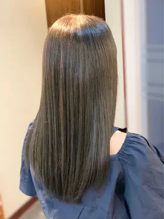 ロング 貝沼 直のヘアスタイル