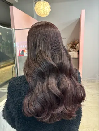 ロング カラー 𝒎𝒐𝒆🩰 名駅/ヘアメ/暖色♡のヘアスタイル