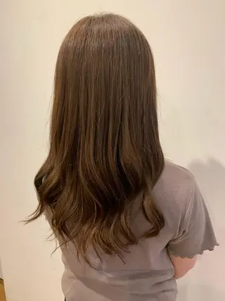 セミロング カラー 多田 彩香のヘアスタイル