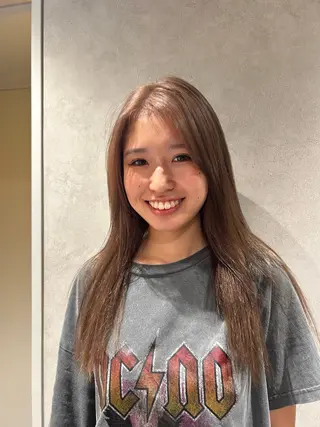 ロング ayano🍒パーマ 暖色カラーのヘアスタイル