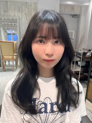 ロング レイヤーカット ✨️進藤ひかりのヘアスタイル