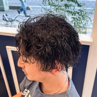 ショート パーマ メンズ 吉田 新平のヘアスタイル