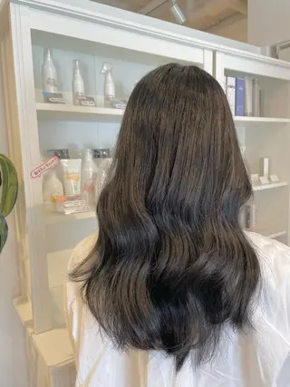 ミディアム カラー 和田 真依のヘアスタイル