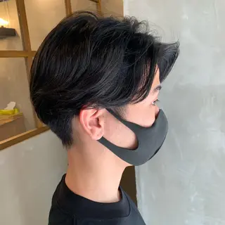 ショート パーマ メンズ ヨシナガマユ🦕 髪質改善艶カラーのヘアスタイル