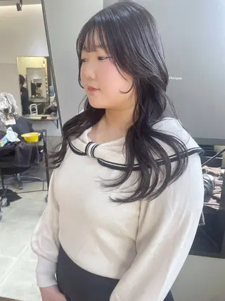 ロング カラー AIRI layer cut hairのヘアスタイル