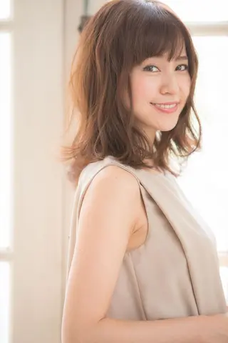 ミディアム Alushe艶髪・ 髪質改善のヘアスタイル