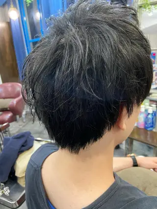 ショート カットパーマ✂️ 小坂田玲亜のヘアスタイル