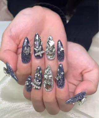 ネイル アヤメネイル 最新チップスカルプのネイルデザイン