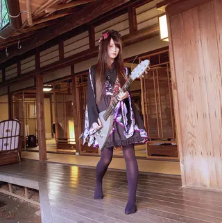 セミロング ロング カラー パーマ ヘアアレンジ ネイル 山野井 誠のヘアスタイル