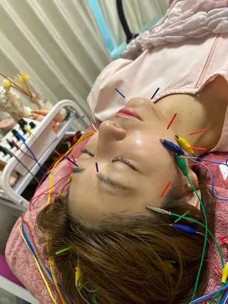 美容鍼灸サロン mahoroba院長のエステ・リラクイメージ