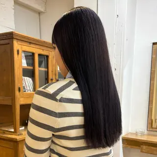 ロング カラー mina / 透明感ベージュカラーのヘアスタイル