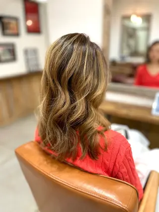 セミロング Kana .のヘアスタイル