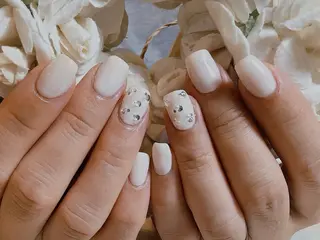 ネイル Libertybell所属・iiso nailのネイルデザイン