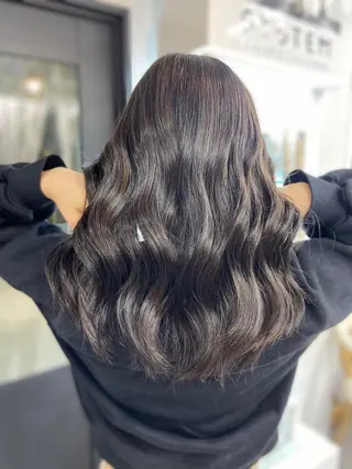 セミロング カラー ハイトーン/ダブル カラー/akihoのヘアスタイル