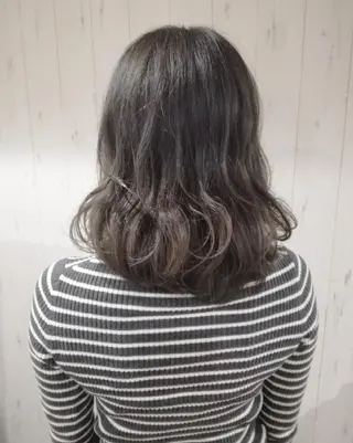 ミディアム カラー 西川 敏夫のヘアスタイル