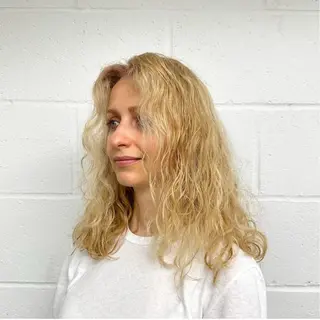 セミロング カラー 🫧RYOグレージュ /透け感カラー🫧のヘアスタイル