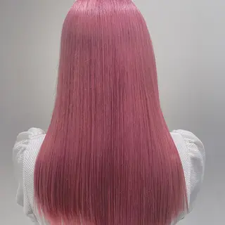 ロング カラー ikuma/ ミルクティーのヘアスタイル