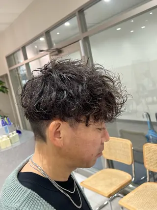 ショート パーマ メンズ 古賀 雄歩のヘアスタイル