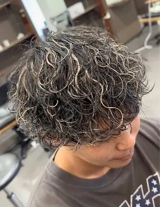 パーマ メンズ 年間2000名担当◎ パーマ職人/仲原佑樹のヘアスタイル