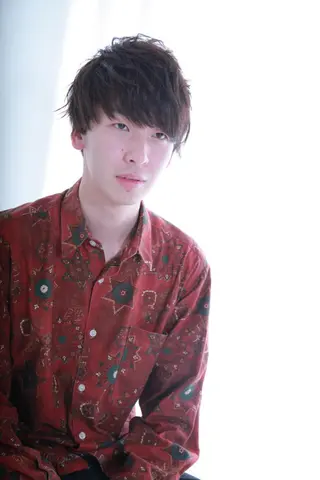 パーマ メンズ ブリーチカラー/ 岩破瑞希のヘアスタイル