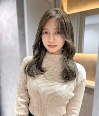 ロング カラー ii+U所属・鈴木 悠大のヘアスタイル