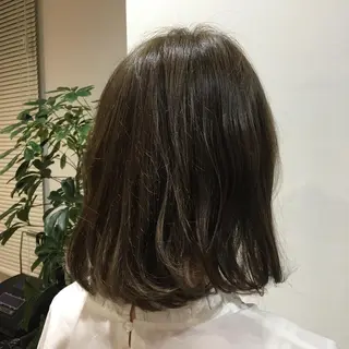 カラー 伊東 彩花のヘアスタイル