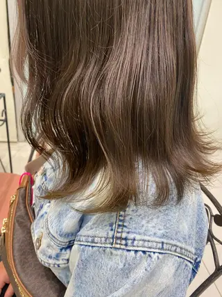 ミディアム カラー 💚ミヤマ アンナ☘️のヘアスタイル