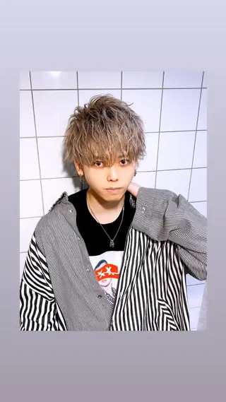 カラー メンズ Loy所属・メンズヘアの達人 パーマ 縮毛矯正🔷のヘアスタイル