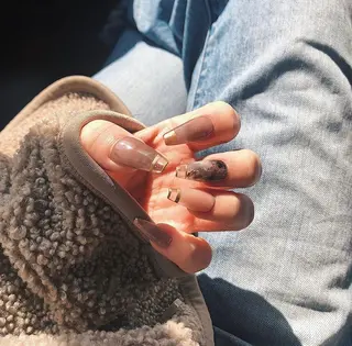 ネイル crestnail所属・小林 束紗のネイルデザイン