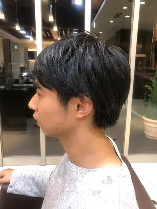 メンズ 🩵盛れる韓国ヘア 🩵うるつやカラーのヘアスタイル