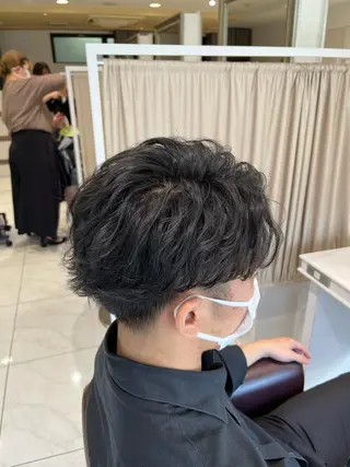 パーマ メンズ 佐々木 拓海のヘアスタイル