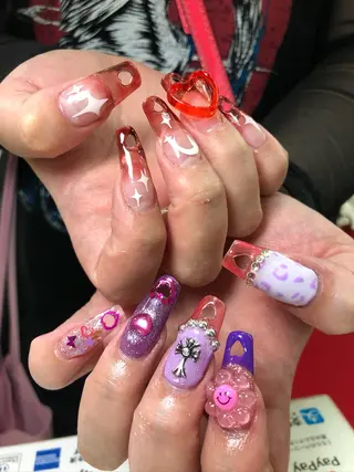 ネイル MARUCHU SAE👽のネイルデザイン