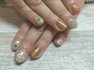 ネイル charme所属・. SHIORIのネイルデザイン