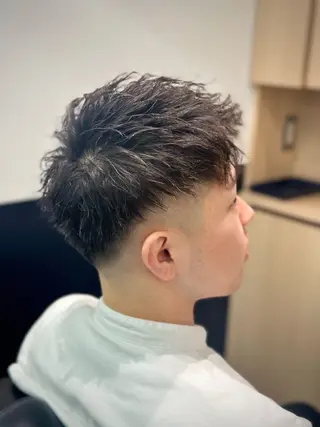パーマ メンズ 銀座メンズ ビジネスショートのヘアスタイル