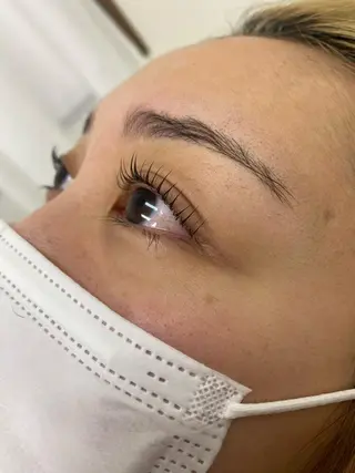 マツエク・マツパ 眉毛&まつげ 似合わせデザイン功刀のマツエク・マツパデザイン