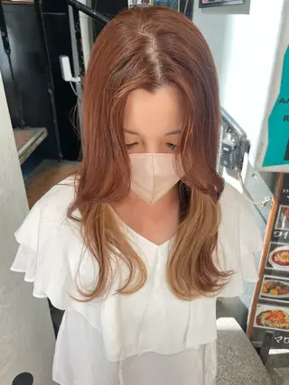 ミディアム ケアブリーチ/ エクステ/レイヤーのヘアスタイル