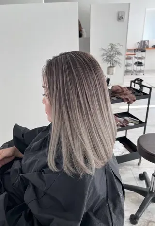 ミディアム カラー ROBIN所属・指名数No.1 /NAOYAのヘアスタイル