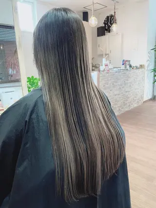 ロング カラー Roijir所属・roijir ロイジーのヘアスタイル