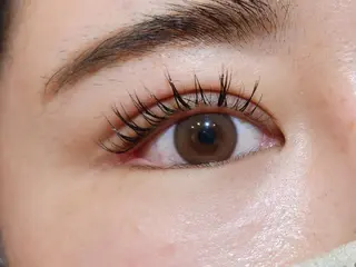 マツエク・マツパ 💜bora .のネイルデザイン